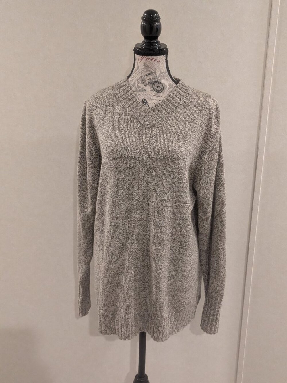Croft & Barrow Gray Marled Knit V-Neck Sweater Size L Side Slits Cozy